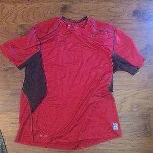 Nike Pro Combat Dri-Fit Moisture Wicking Mens
